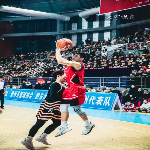 体育产业新趋势透视与战术解析深度观察